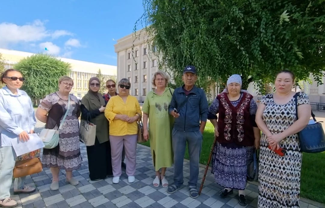 &quot;Мы не просили эту воду, и не виноваты, что она пришла&quot;- пострадавшие от паводка дачники Уральска